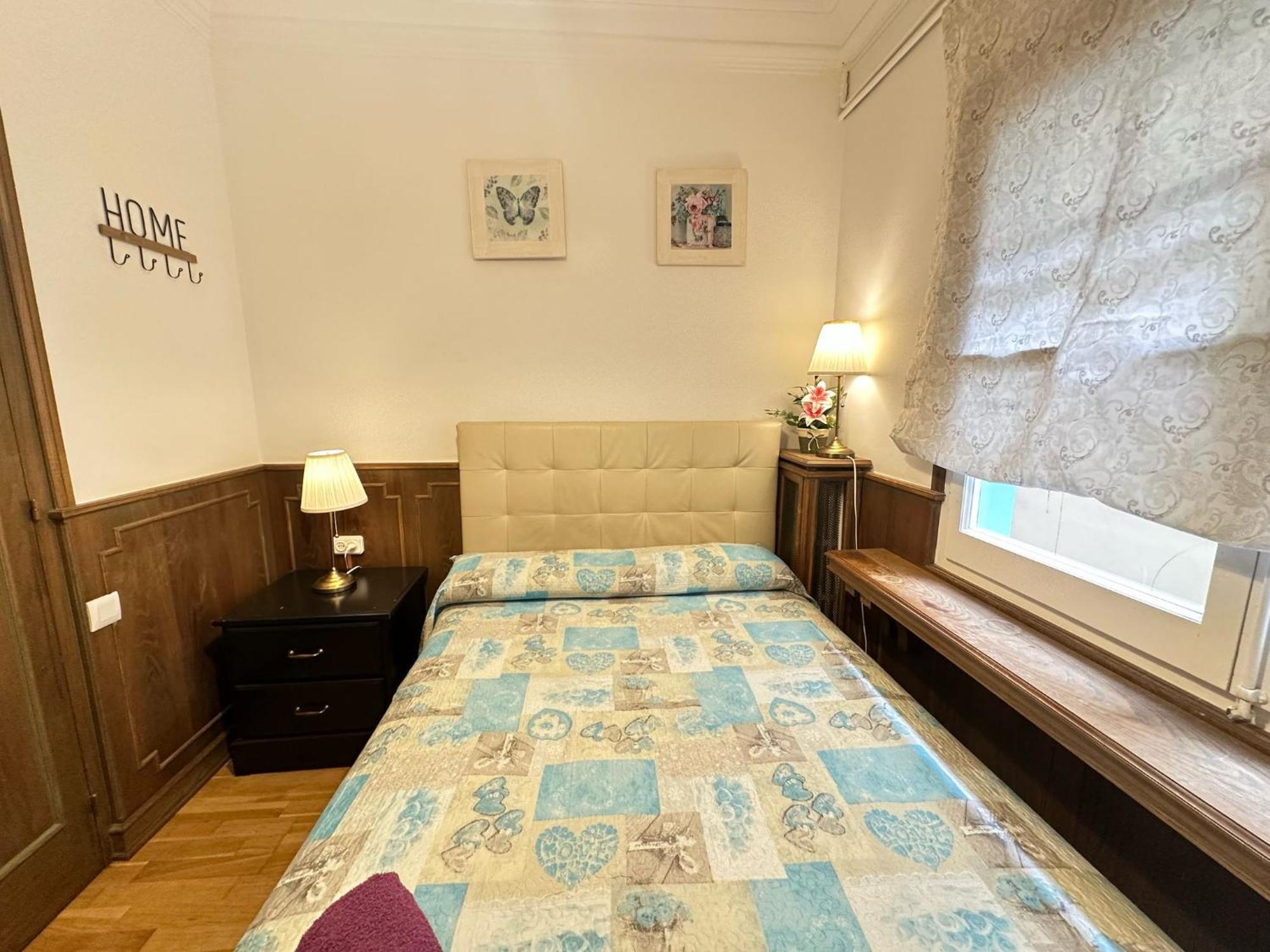 Alojamiento Nuevo Balmes Barcelone Extérieur photo